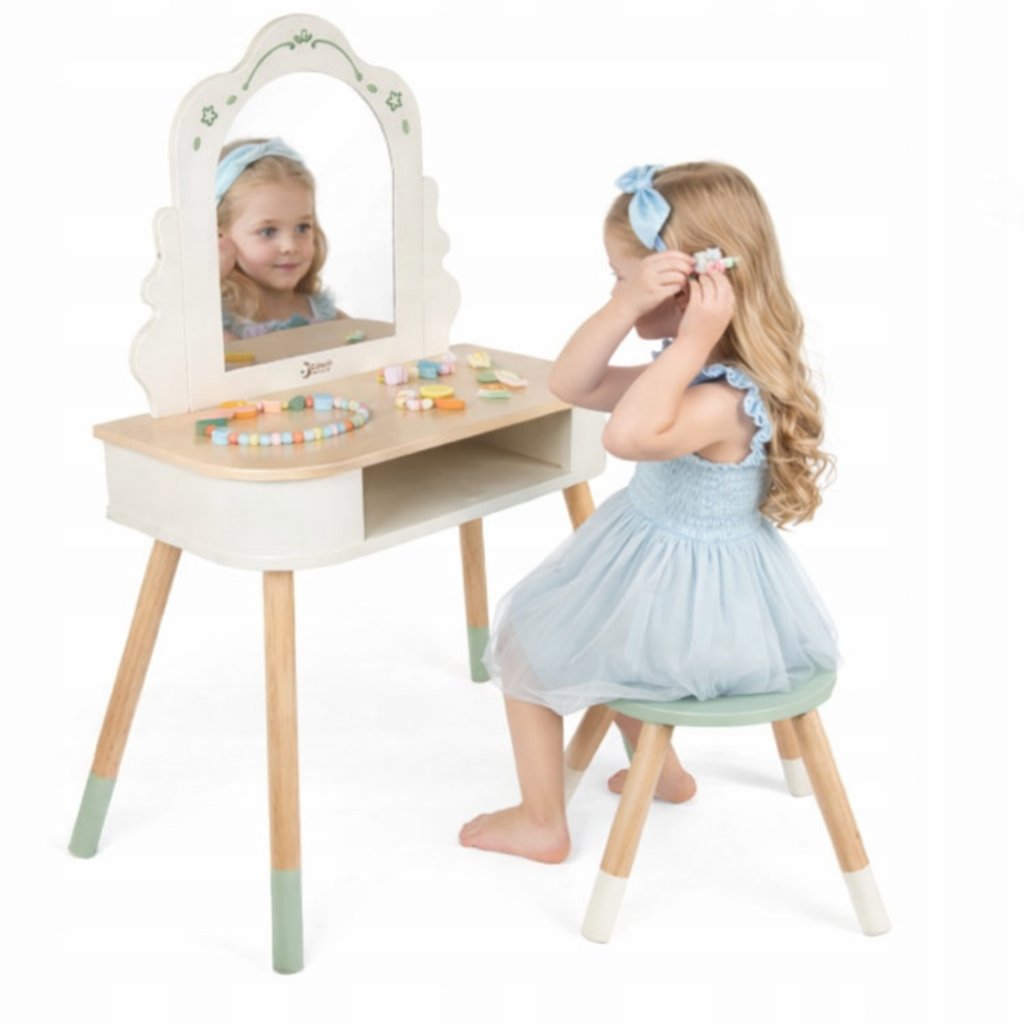 Veliki drveni salon lepote Classic World